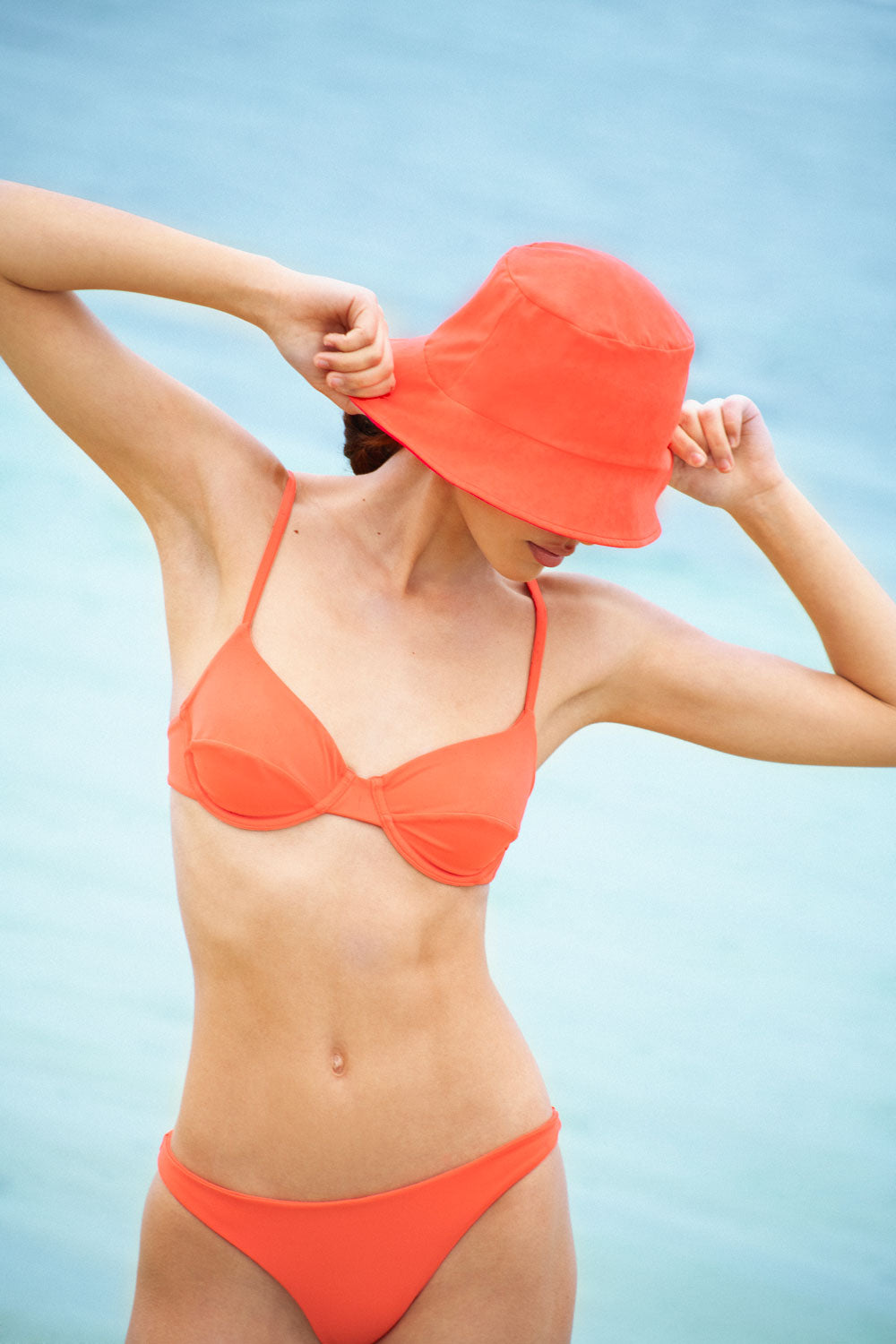 AliciaSwim-Nadja-Hat-HibiscusSunrise-Campaign-Model-1