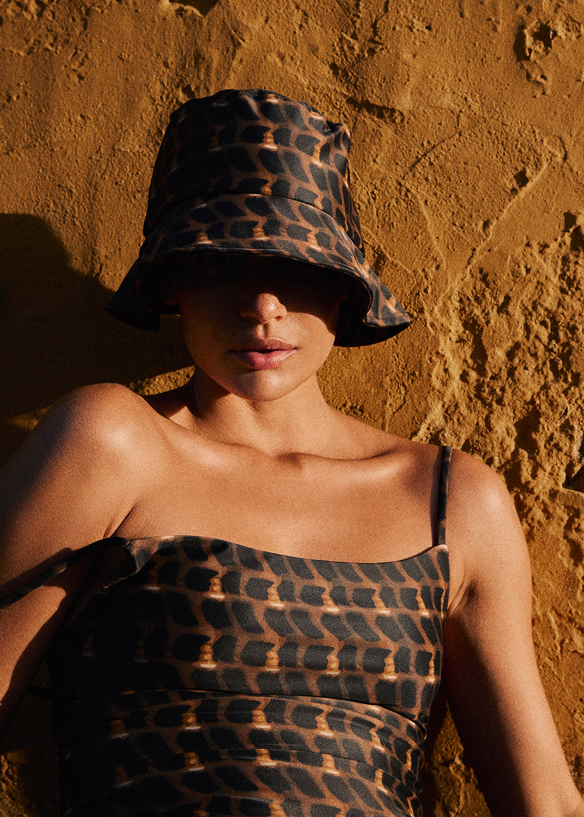 NADJA HAT IN COQUILLAGE