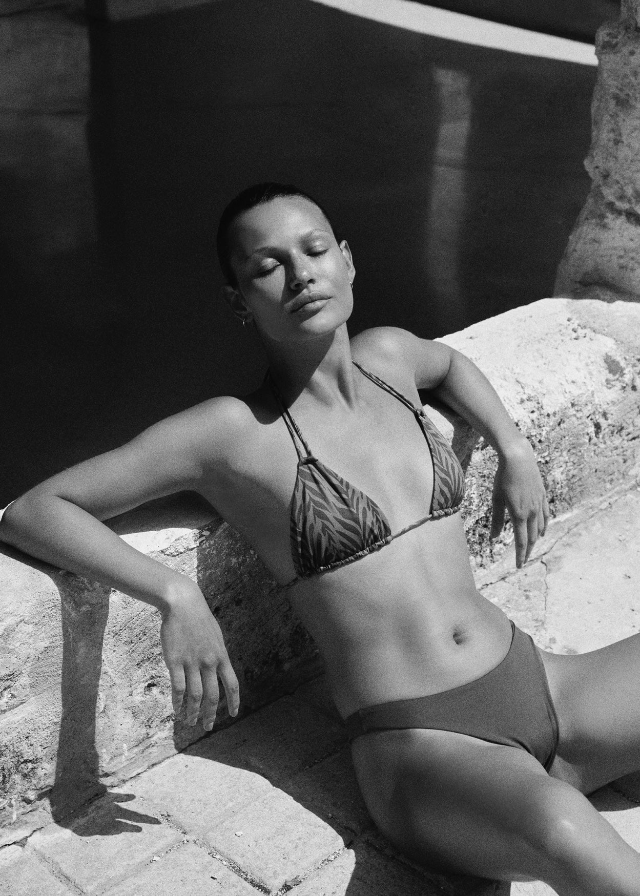 EVA BIKINI TOP IN RAINFOREST